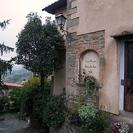 Holiday Porta Alla Fonte * Massa e Cozzile