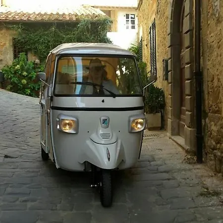 Holiday home Holiday Porta Alla Fonte Massa e Cozzile